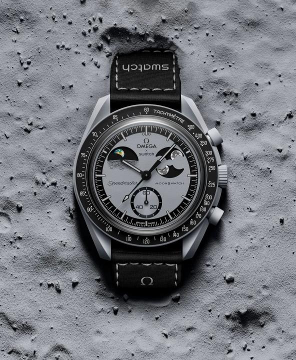 Swatch x Omega Moonswatch Mission to Earthphase